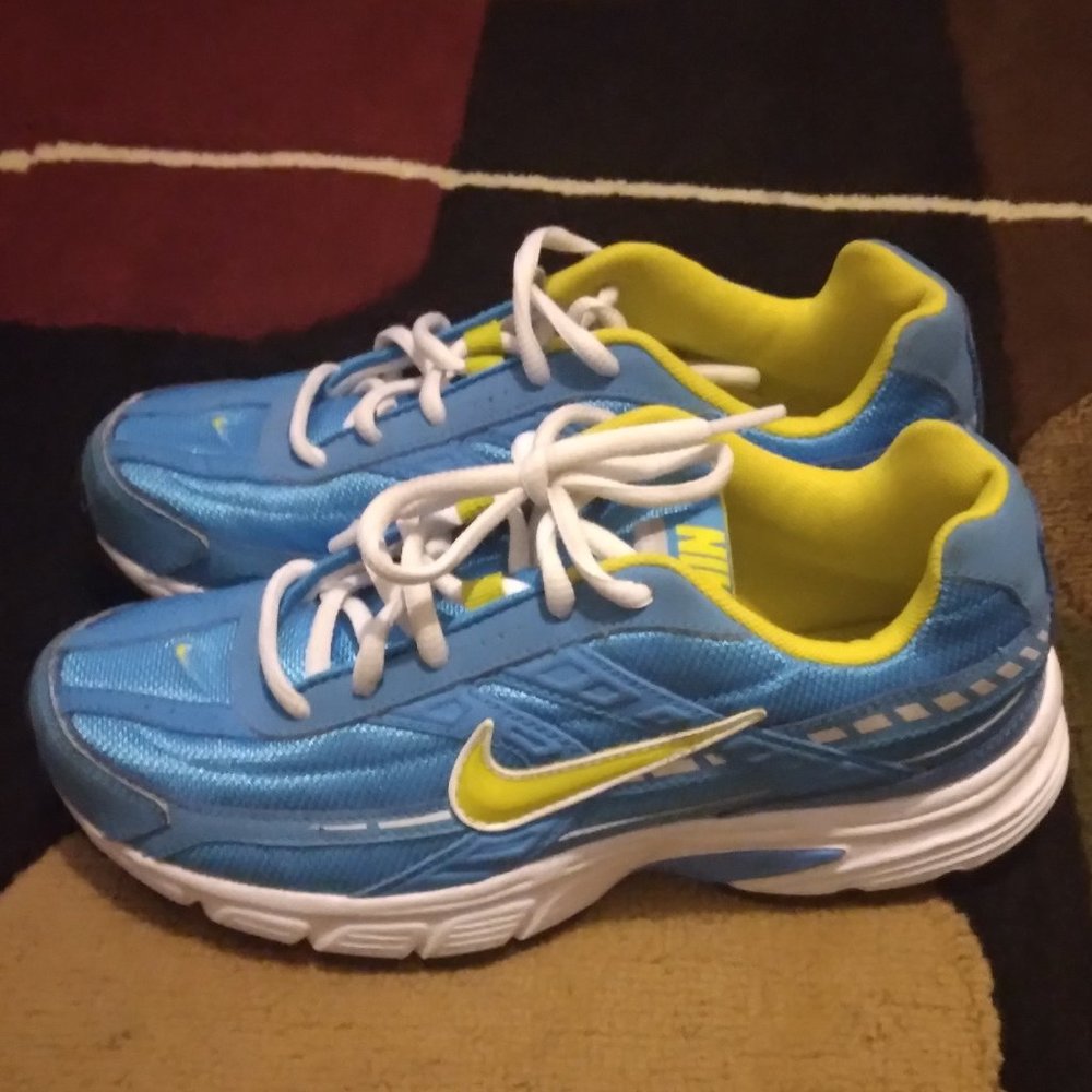 NIKE INITIATOR